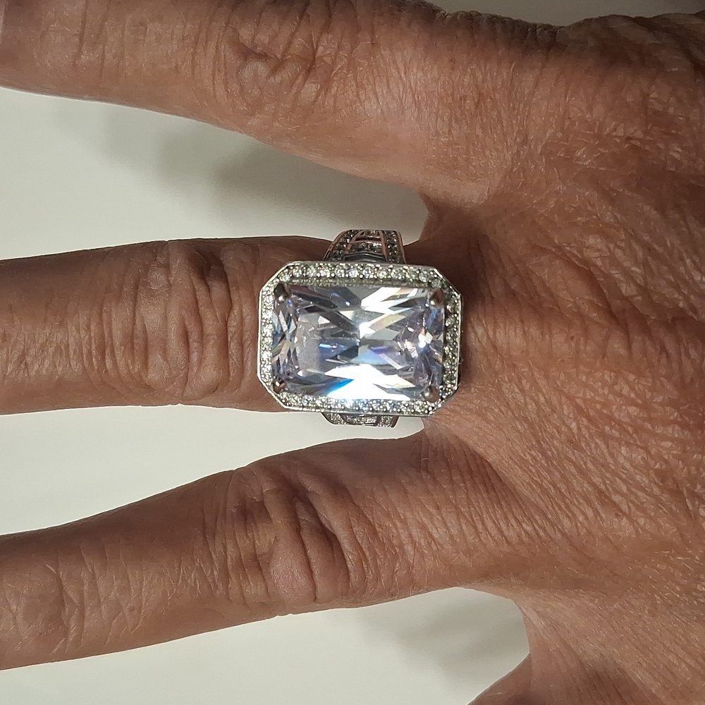 NWOT 8.50 Radiant Cut Syerling Halo Luxury Cocktail Or Wedding Ring/8